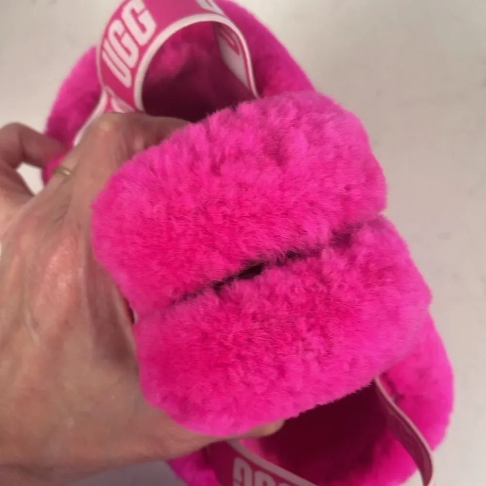 UGG Fluff Yeah Slide Kids Youth Size 4 Rock Rose -Hot Pink
